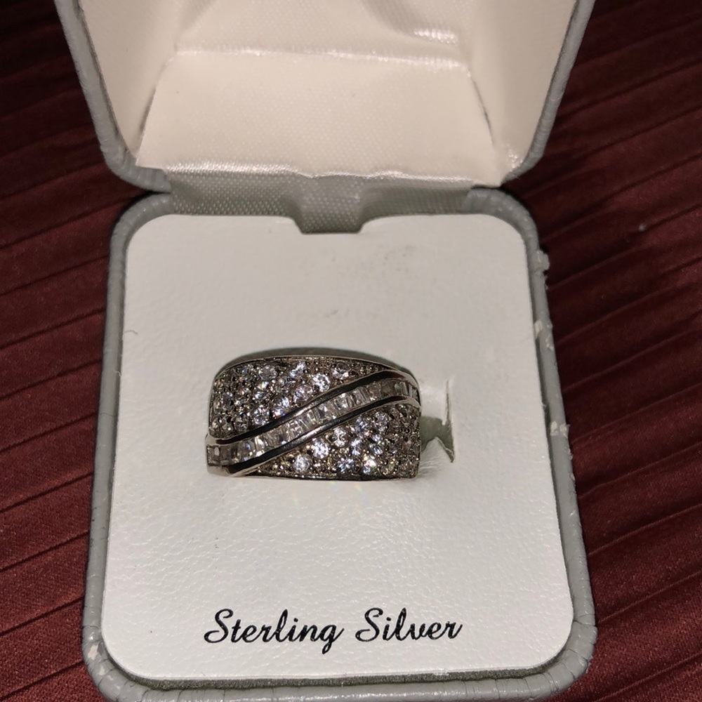 Sterling silver ring 💍